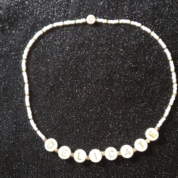 art class Jewelry - Taylor Swift Delicate Elastic Beaded Necklace Handmade